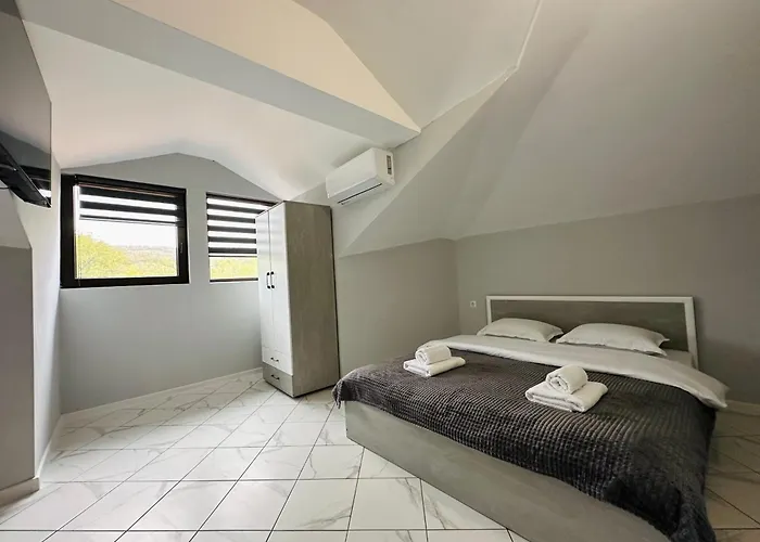 ем парадайс 2 וילה