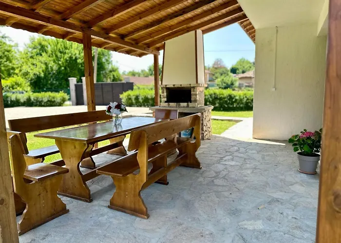 וילה ем парадайс 2 *